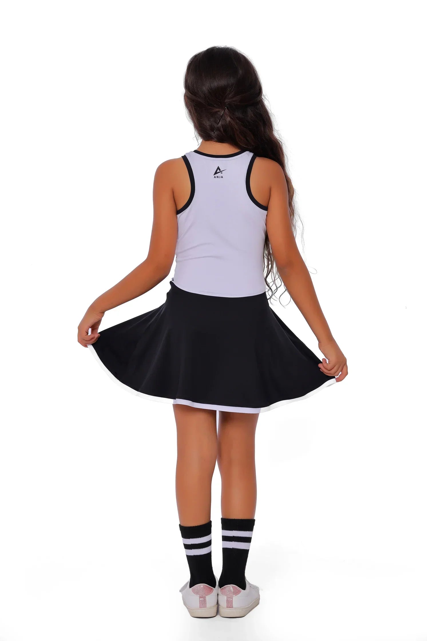 فستان رياضي للبنات بتصميم واسع - فستان رياضي بظهر سباق